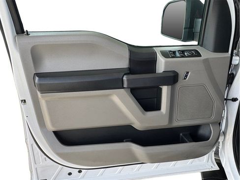 Used 2018 Ford F150 XL w/ Equipment Group 101A Mid RWD image 16