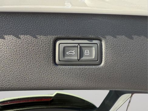 New 2026 Audi SQ7 Premium Plus image 23