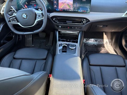 Used 2025 BMW 330i Sedan image 16