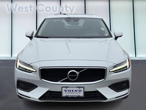 Used 2021 Volvo S60 T6 Momentum w/ Protection Package Premier image 10