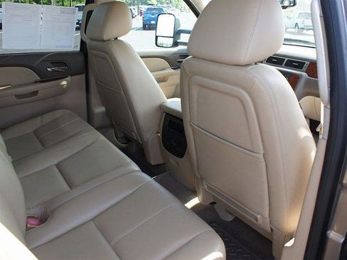 Used 2014 Chevrolet Silverado 3500 LTZ w/ LTZ Plus Package image 20