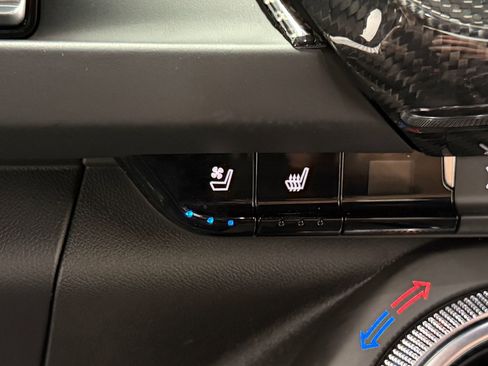 Used 2022 Chevrolet Camaro ZL1 RWD image 40