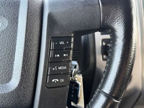 Used 2017 Ford Expedition XLT AWD/4WD image 28