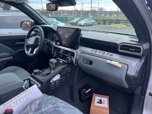 New 2025 Toyota Tacoma 4x4 Double Cab Hybrid image 16