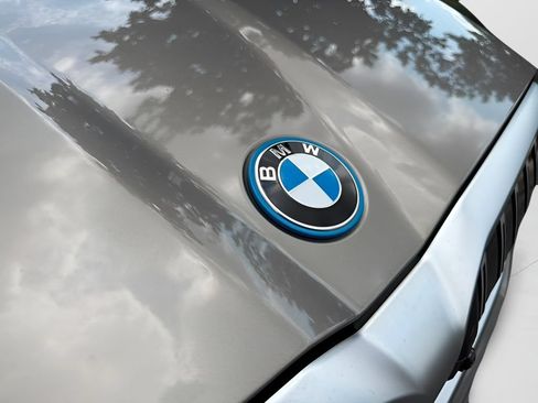 New 2027 BMW i5 xDrive40 AWD/4WD image 27