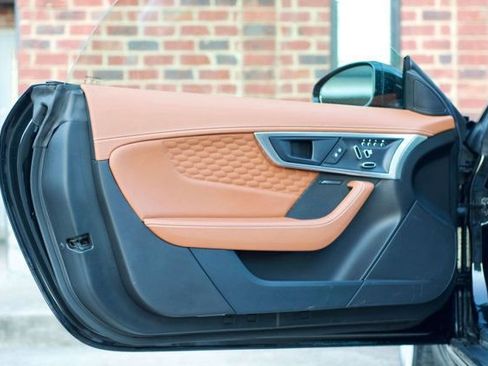 Used 2024 Jaguar F-TYPE R-Dynamic image 22