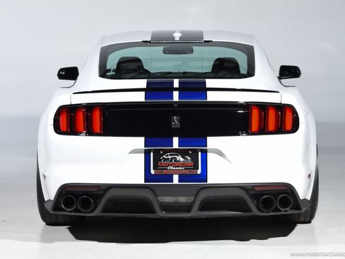 Used 2016 Ford Mustang Shelby GT350 w/ Technology Package RWD image 5