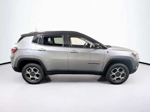 Used 2022 Jeep Compass Trailhawk AWD/4WD image 4