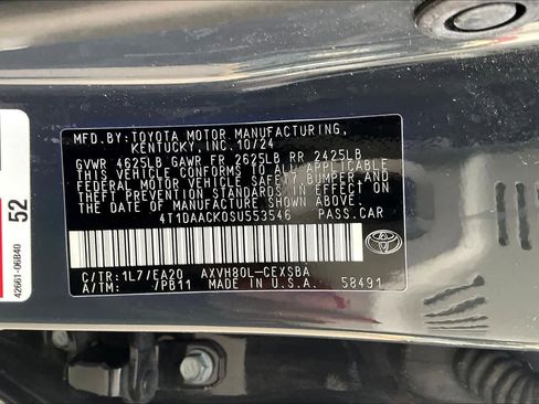 Used 2025 Toyota Camry SE image 34