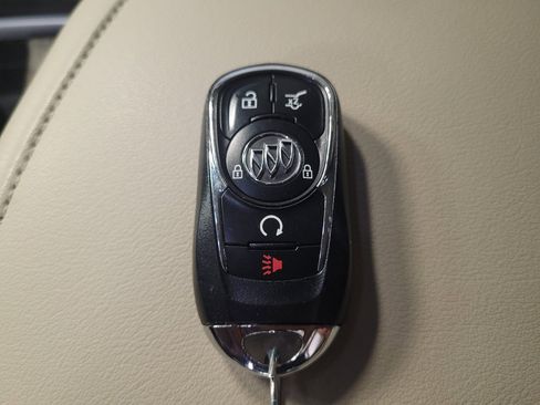 Used 2019 Buick Enclave Premium image 32