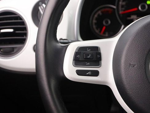 Used 2018 Volkswagen Beetle 2.0T S image 10