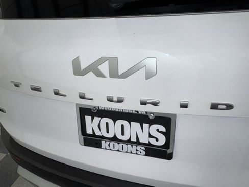 Used 2022 Kia Telluride LX AWD/4WD image 19