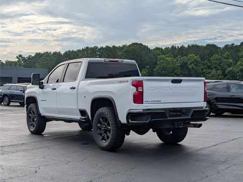 Used 2020 Chevrolet Silverado 2500 Custom w/ Custom Value Package AWD/4WD image 3