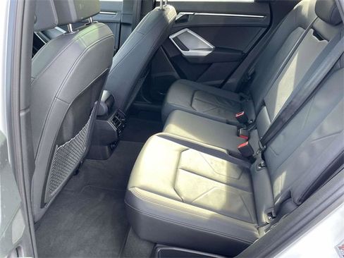 Used 2025 Audi Q3 2.0T Premium image 13