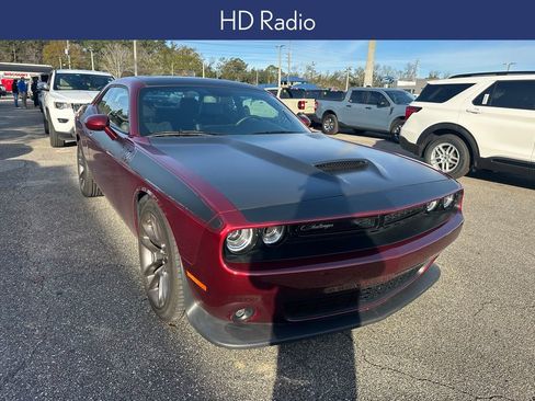 Used 2023 Dodge Challenger R/T w/ T/A Package image 10