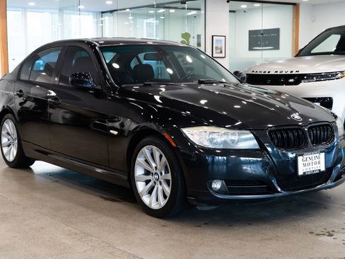 Used 2011 BMW 328i Sedan image 3