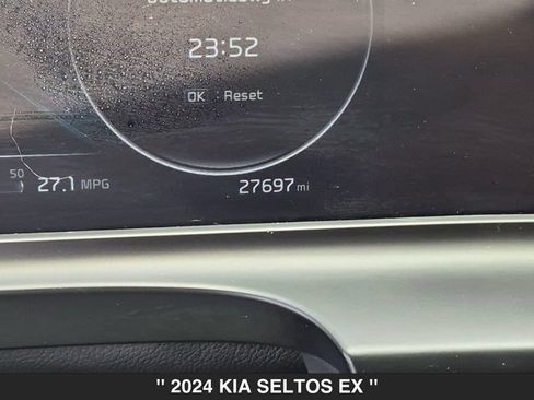 Used 2024 Kia Seltos EX AWD/4WD image 21