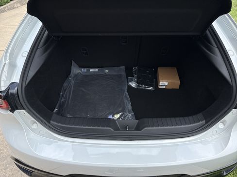 Certified 2025 MAZDA MAZDA3 s Sport w/ Appearance Package FWD image 28