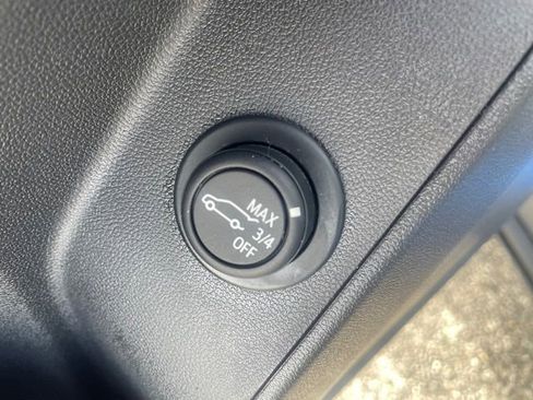 Used 2024 Chevrolet Equinox LT image 10