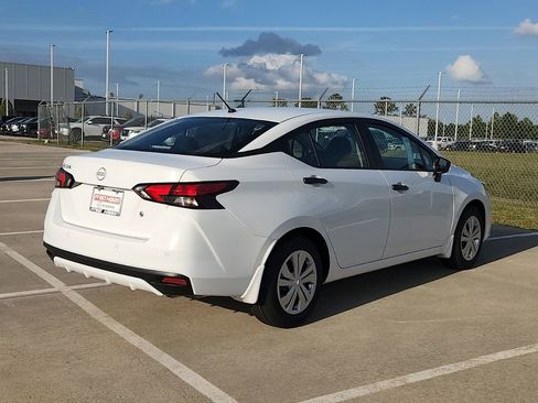 New 2025 Nissan Versa S w/ Trunk Package image 5