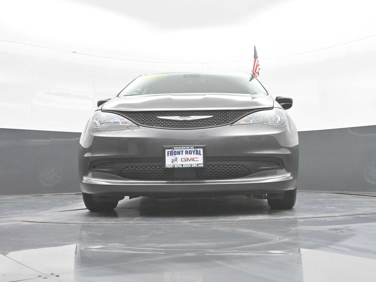 Used 2023 Chrysler Voyager LX FWD image 42