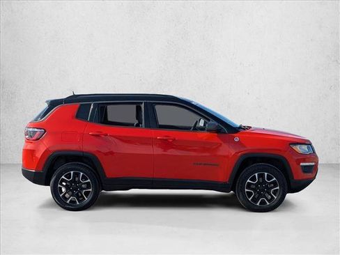 Used 2021 Jeep Compass Trailhawk image 4