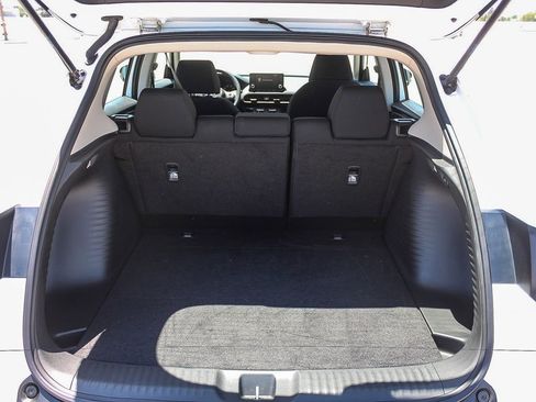 Certified 2025 Honda HR-V LX image 26