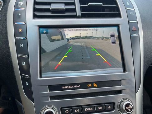 Used 2017 Lincoln MKZ Premiere image 11