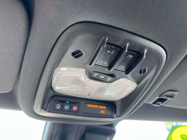 Used 2023 Chevrolet TrailBlazer ACTIV w/ Sun and Liftgate Package AWD/4WD image 31