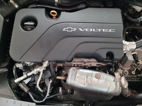 Used 2017 Chevrolet Volt Premier w/ Driver Confidence II Package FWD image 30