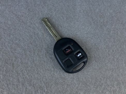 Used 2006 Lexus SC 430 Convertible RWD image 35
