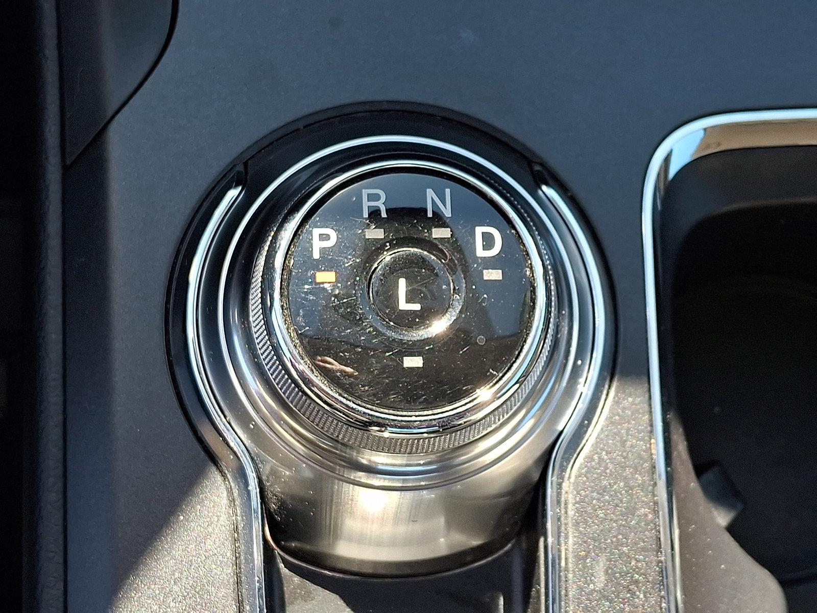 Used 2020 Ford Fusion SE w/ Equipment Group 151A FWD image 14