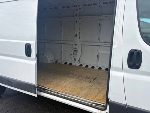 Used 2014 RAM ProMaster 2500 FWD image 6