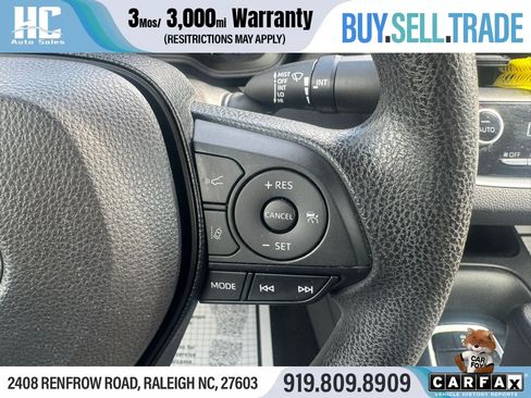 Used 2020 Toyota Corolla LE FWD image 25