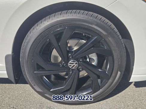 New 2026 Volkswagen Jetta SE FWD image 14