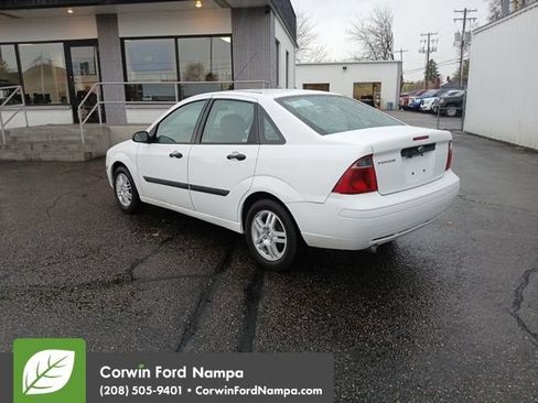 Used 2007 Ford Focus SES FWD image 10