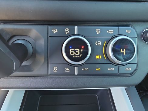 Certified 2025 Land Rover Defender 90 S AWD/4WD image 20