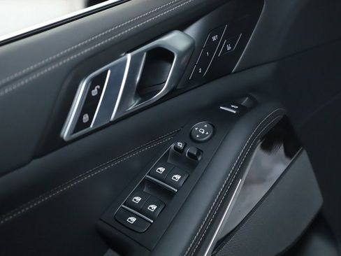 Certified 2026 BMW X5 xDrive40i w/ Climate Comfort Package image 17