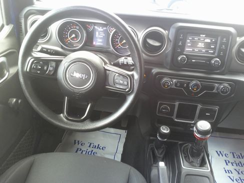 Used 2018 Jeep Wrangler Unlimited Sport AWD/4WD image 23
