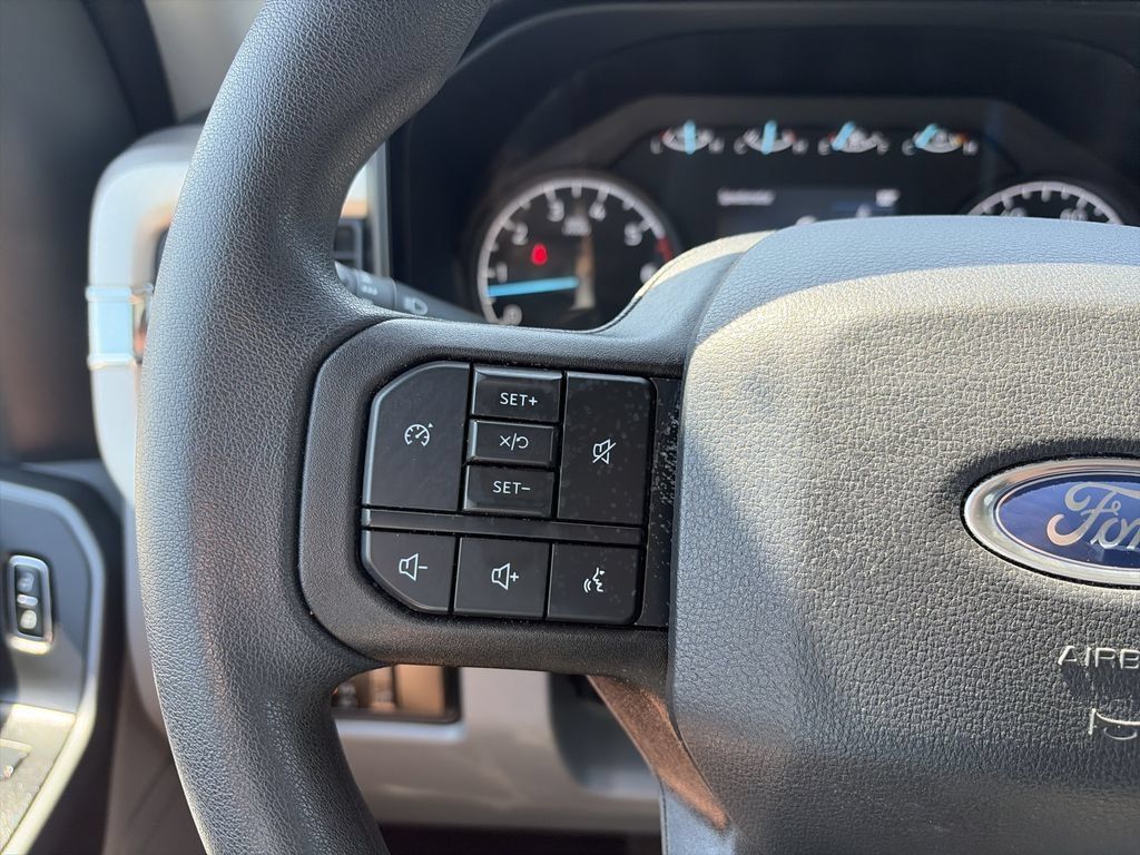 Used 2024 Ford F350 XLT w/ FX4 Off-Road Package AWD/4WD image 20