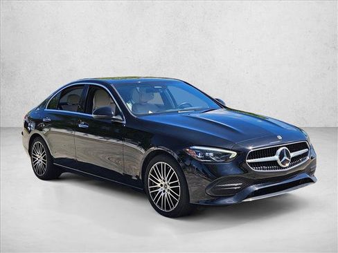 Used 2023 Mercedes-Benz C 300 Sedan image 3