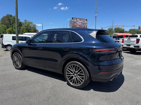 Used 2021 Porsche Cayenne AWD/4WD image 10