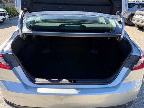Used 2025 Toyota Camry LE image 30