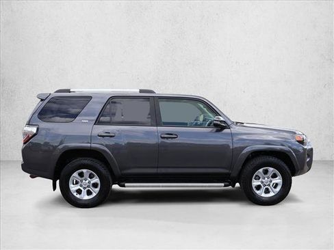 Used 2020 Toyota 4Runner SR5 Premium w/ Moonroof Package AWD/4WD image 4