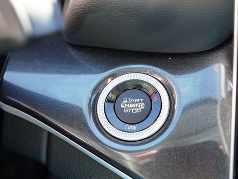 Certified 2023 Jeep Grand Cherokee Laredo w/ Luxury Tech Group I image 28