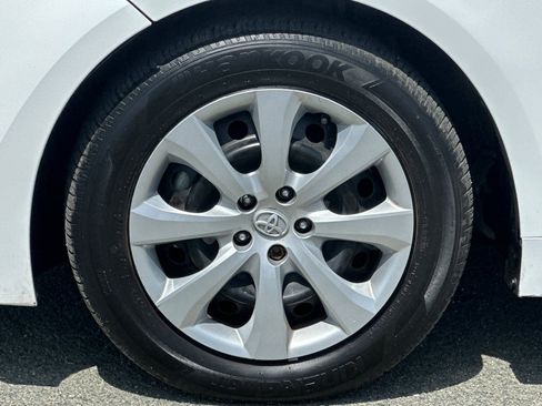 Used 2023 Toyota Corolla LE w/ Carpet Mat Package (TMS) FWD image 24