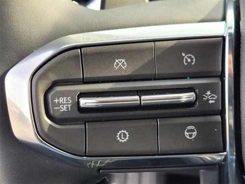 New 2026 GMC Acadia Denali w/ Super Cruise Package image 20