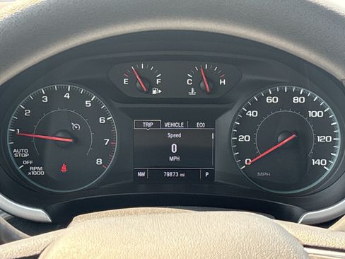 Used 2022 Chevrolet Malibu LT FWD image 21
