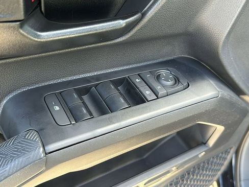 New 2026 Toyota Tacoma SR5 image 15