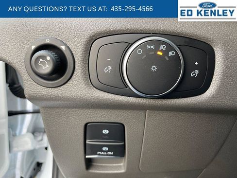 New 2026 Ford Transit 250 148 Medium Roof RWD image 12